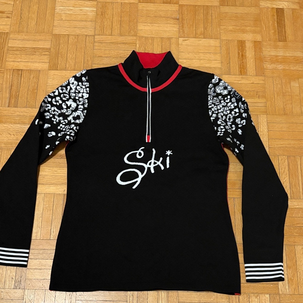 Newland Ski Black and White Long Sleeve Top NWOT